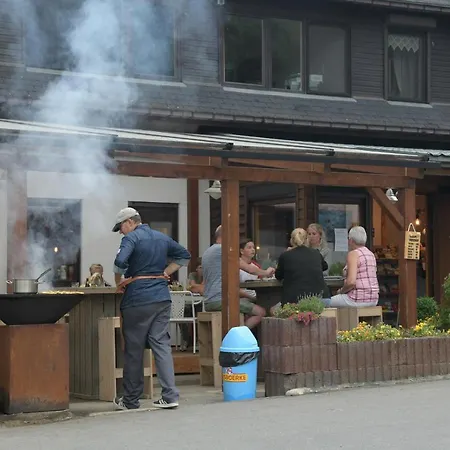 Barrels Am Clerve 营地 *